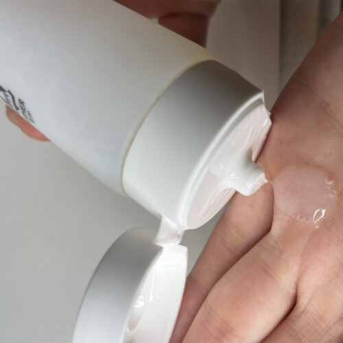 ژل شستشوی روشن کننده و تسکین دهنده سنتلا اسکین 1004 - Skin1004 Madagascar Centella Tone Brightening Cleansing Gel Foam